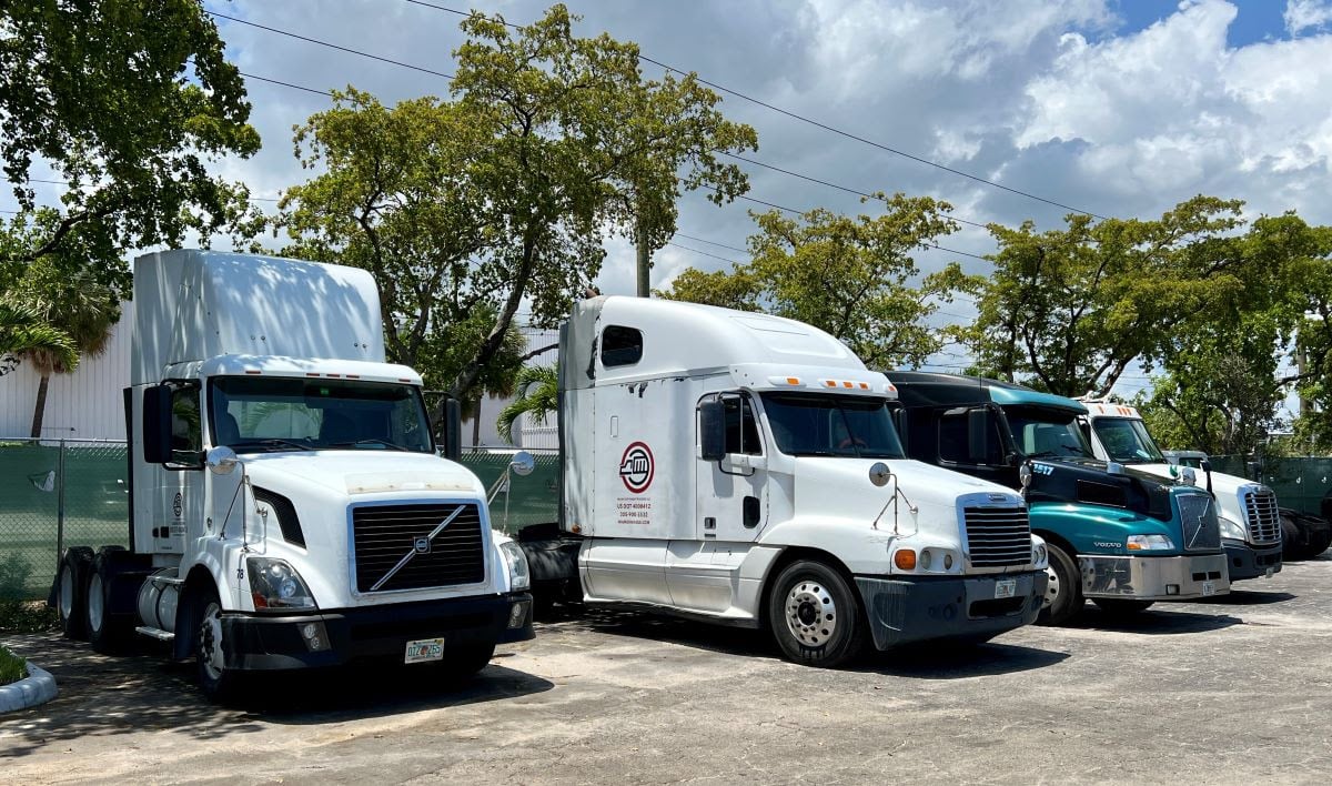 miami container trucks